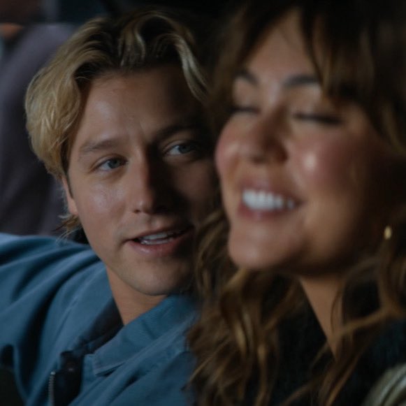 chaitazbu's tweet photo. this man looked at her with heart eyes 24/7 and still got surprised when beau clocked him https://t.co/OFX4pdDNbm