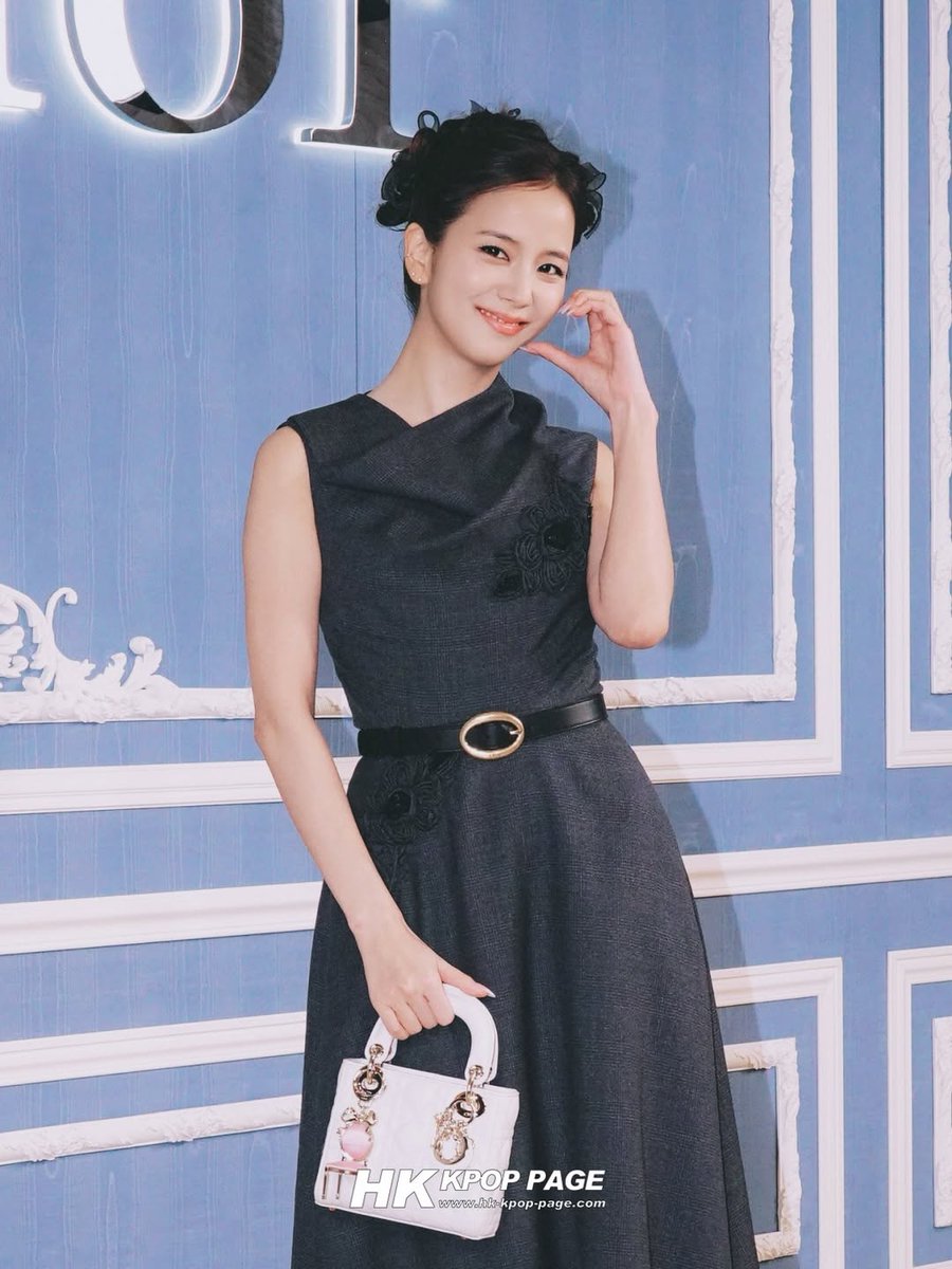 jung_5876's tweet photo. https://t.co/b2iNNlKbOe

#지수 #JISOO #DiorFall26 https://t.co/e3PseVqBQ8