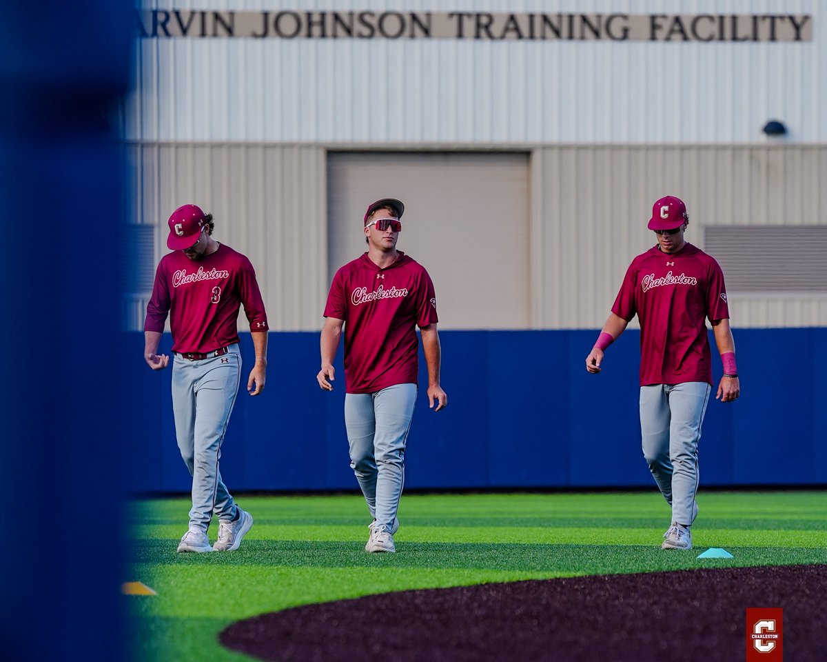CofCBaseball's tweet photo. Go time!

#TheCollege🌴⚾️ https://t.co/unczoyXEw6