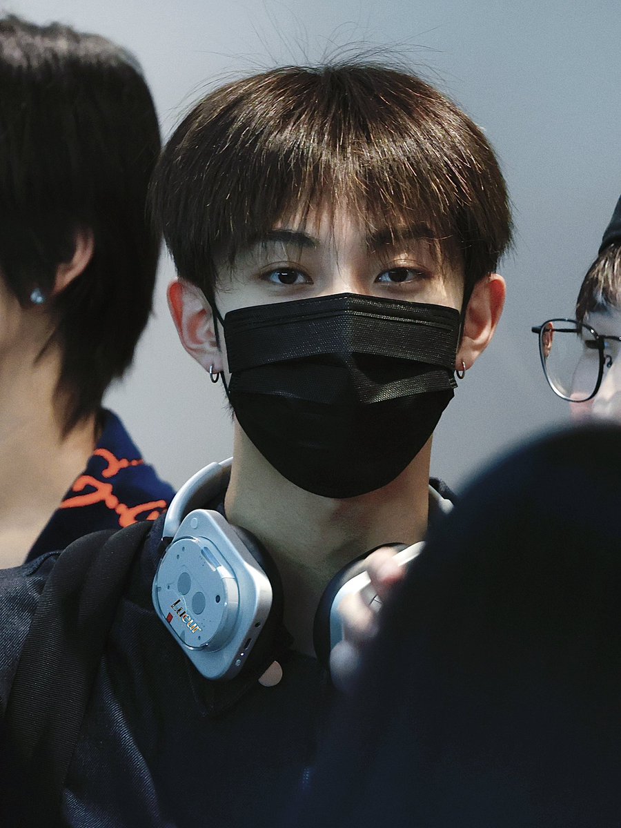 ✮ L ✩ ⊹꙳ tweet media