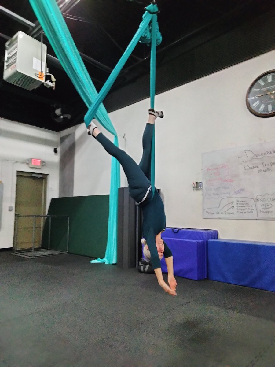 TereseKaye's tweet photo. ##GOODDAYDETROIT Ok Hey Deena I have a solution for our ganglion cysts (me too but mine went away after I started aerial class)! Come join me! https://t.co/WBYSbR2yFJ