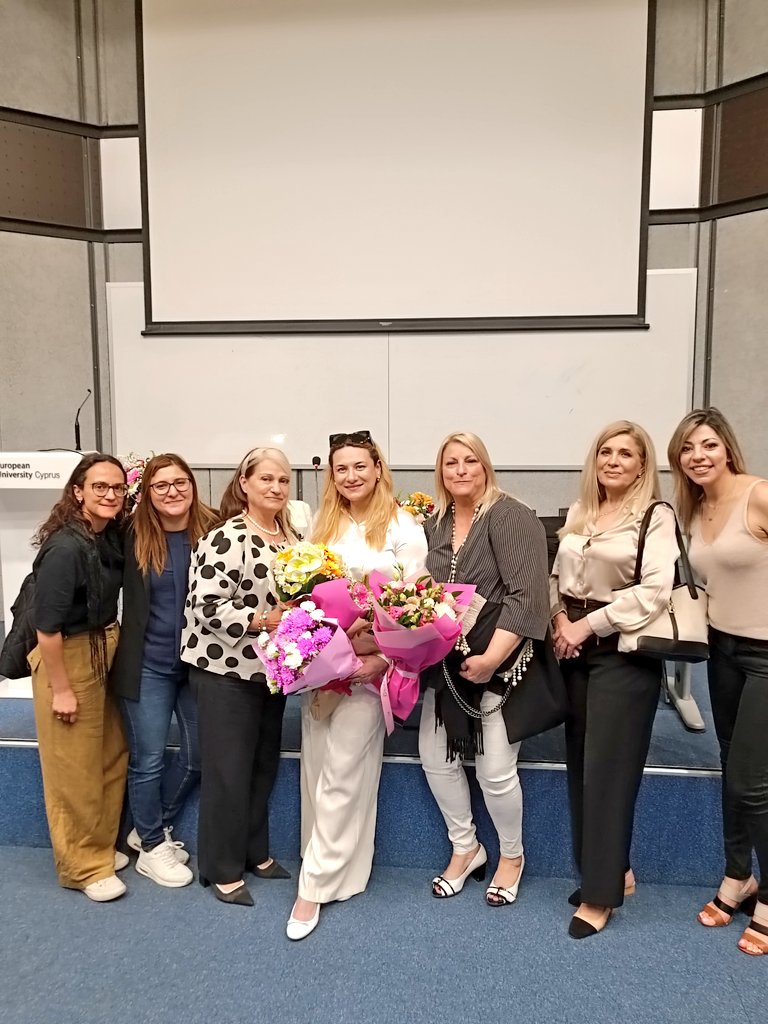 sim010101's tweet photo. Heartfelt thanks to family, friends, colleagues, students, alumni, and industry partners for attending my Professorship Inaugural Lecture!
Your presence, encouragement,&amp; support made the occasion truly memorable, meaningful and inspiring. 
I am deeply grateful to each of you! https://t.co/zwQ20lnP99