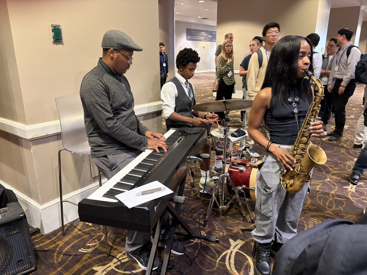 MegumiMukoyoshi's tweet photo. Great time at #MOF2026 in New Orleans!🇺🇸
I really enjoyed inspiring talks, exciting discussions, connecting with researchers, and giving an oral presentation.
And of course, the food and music in New Orleans were amazing too! 🎷 https://t.co/I2tl8WDMv7