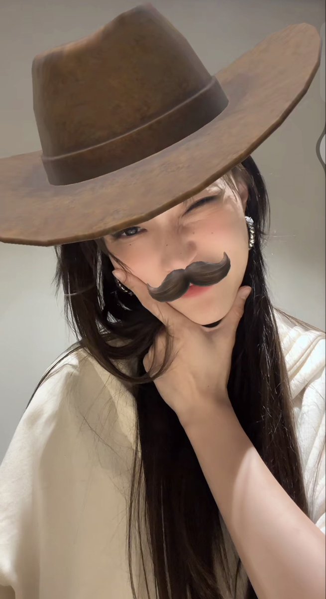 JingJingHome tweet media