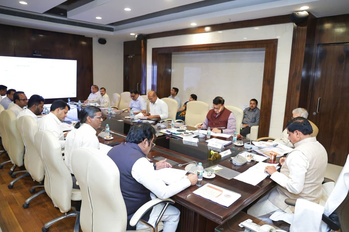 Chief Minister, MP tweet media