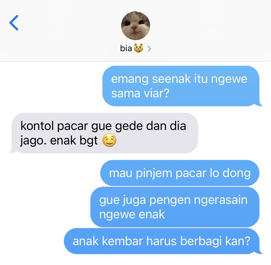 daddiethv's tweet photo. “pinjem pacar” 🔞

punya kembaran selalu pamer pacarnya jago ngews. kalau gitu, pinjem dikit boleh kan?

18+ au; https://t.co/dn92ICbpQ4