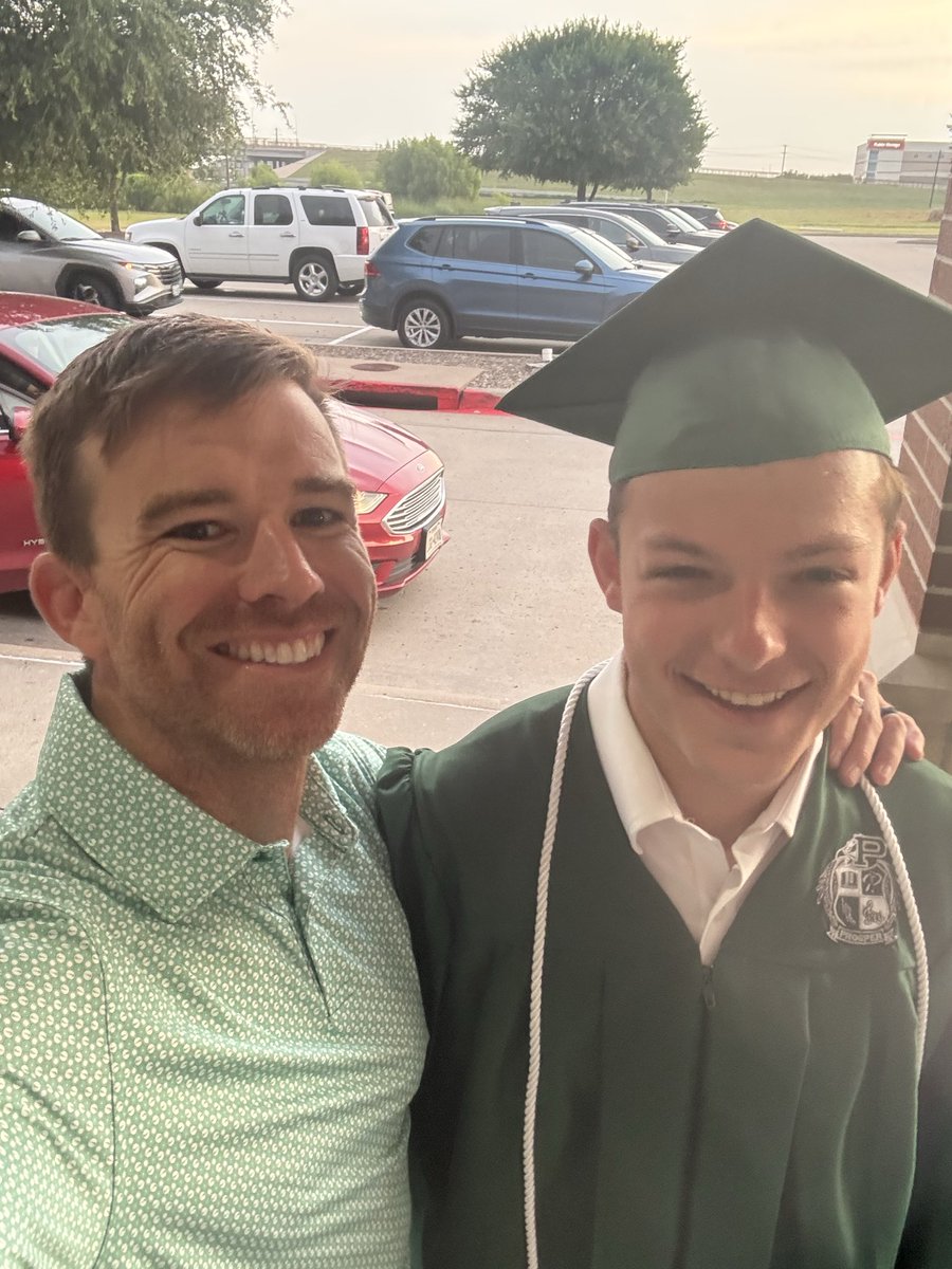 Tyler Moore tweet media