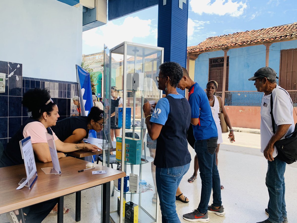 arleenamalia's tweet photo. 📲Feria este jueves en nuestro edificio central, con promociones y capacitación para transeúntes sobre los canales de autogestión.
#EtecsaTeAcompaña #SantiagodeCuba https://t.co/wikIRUdpOD