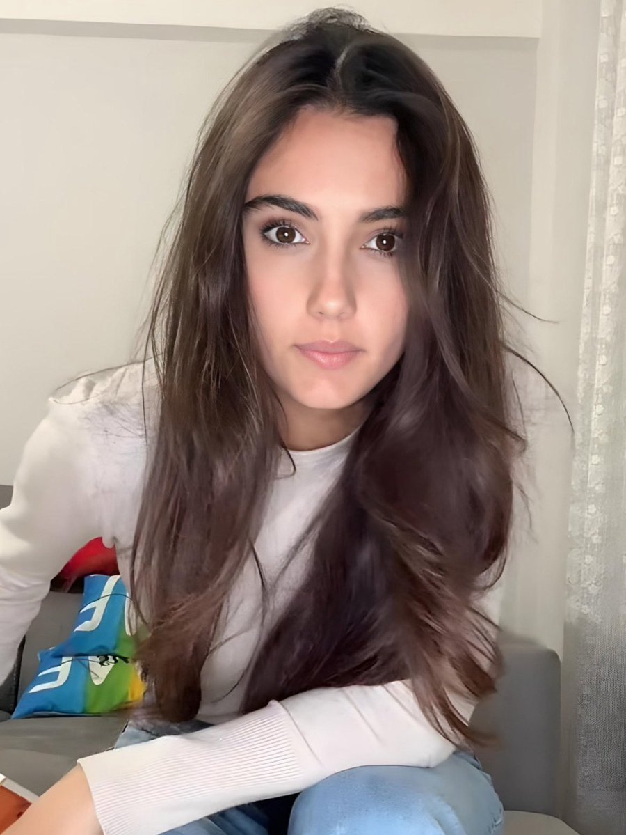 rachele tweet media
