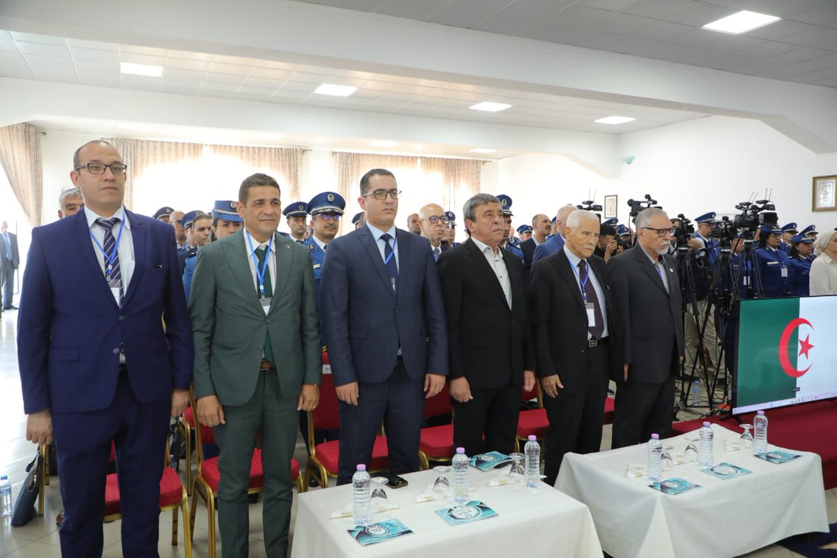 Cnas_DG's tweet photo. شارك اليوم الخميس 21 ماي 2026، الدكتور بوسهمة محمد شكير، مدير النشاط الصحي والاجتماعي، نيابة عن السيد المدير العام للصندوق، ضمن مراسم افتتاح أشغال الجمعية العامة لمندوبي التعاضدية العامة للأمن الوطني، وذلك بمركز الراحة العائلي بعين تاقورايت، ولاية تيبازة. https://t.co/lh8kgnodhw