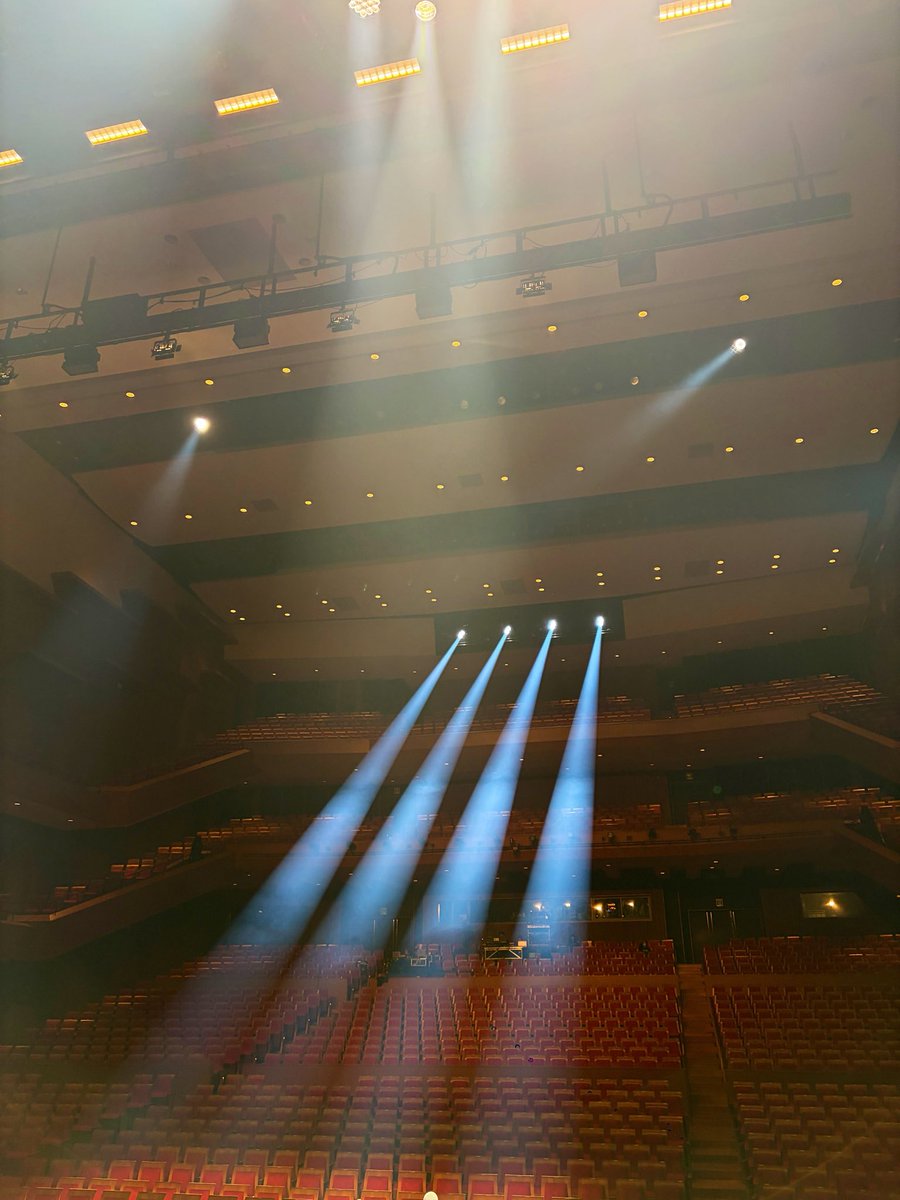 moreolivia's tweet photo. 山形の皆さん🫶🏾
ありがとうございました😊。
素敵なホールで歌わせて頂いて
感謝です🙏🏾❣️
終わりに冷たい雨が降って来ましたね！🥶気つけて帰って下さい！
Hope to sing with you again ✨
#Official髭男dism #onemantour2026 https://t.co/KQafZNKpTm