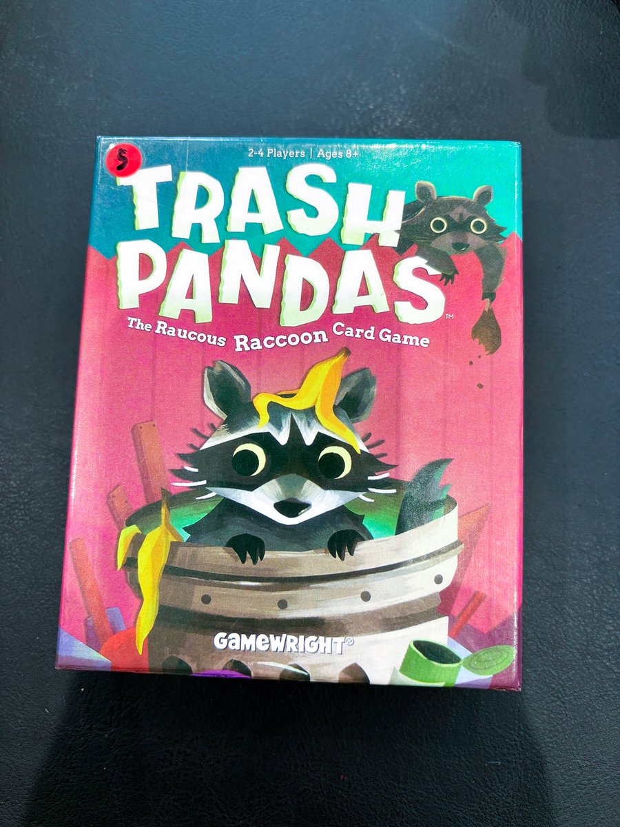 FangirlVsWorld's tweet photo. You know your inner Stelle needs to be released when you grab this game while playing with friends! 😂🦝 #HonkaiStarRail #HSR https://t.co/Nel608ac5M