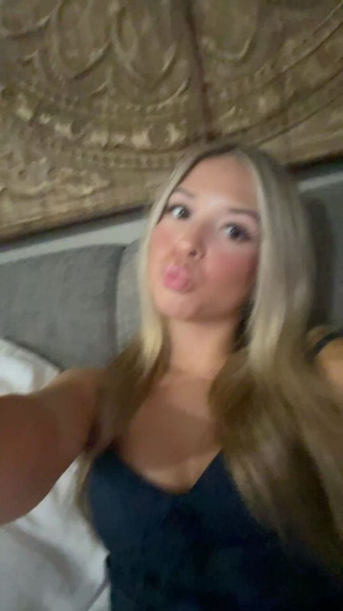 Alice tweet media