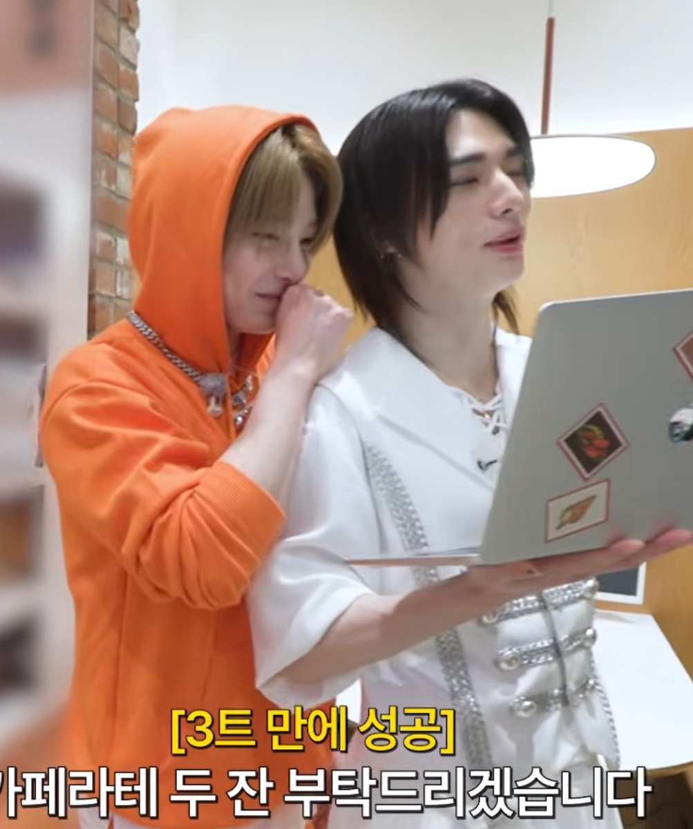슈와 tweet media