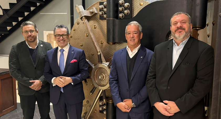ContaduriaPBA's tweet photo. El delegado del Gobierno de Cataluña para el Cono Sur, Josep Vives Portell, visitó la Contaduría General en el marco de la Jornada Técnica de Intercambio con la Generalitat de Catalunya 🇦🇷🤝🇪🇸
@josepvivesp https://t.co/Z7qhuPFVCu