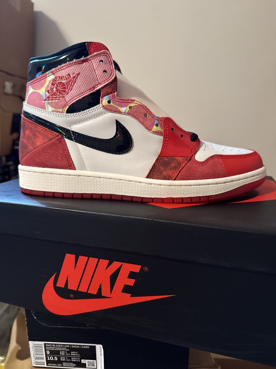 lbdragon1978's tweet photo. @sneakermarketro @MrUnloved1s @Jumpman23 Still in the box https://t.co/cVd3dLgTL3
