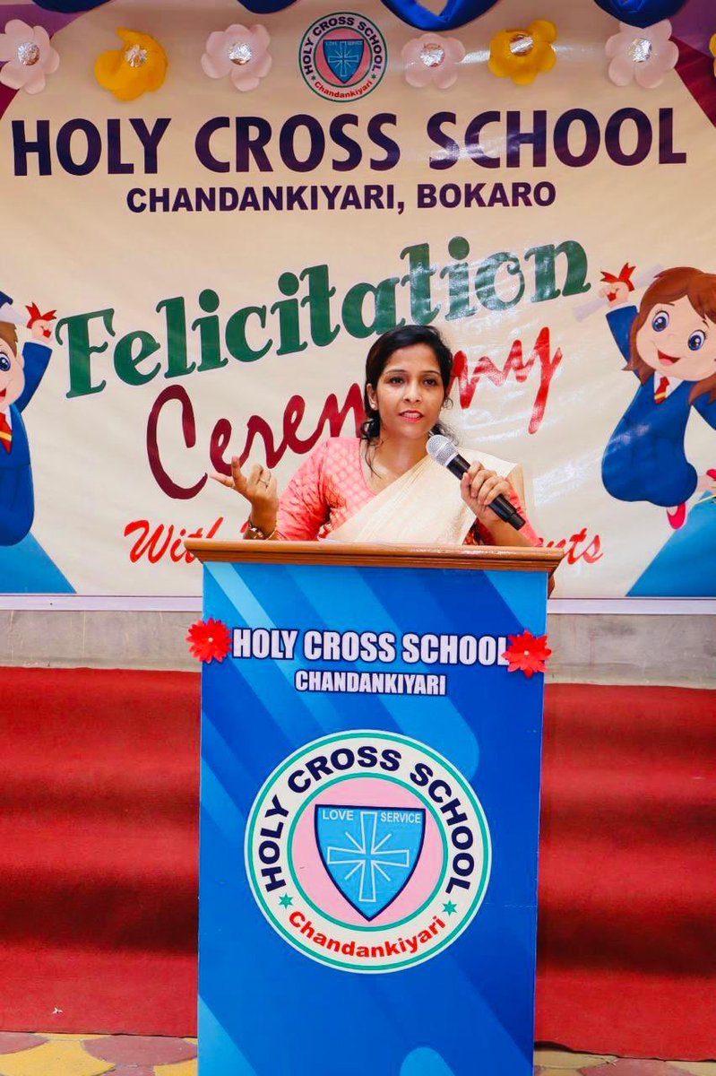 verma199026's tweet photo. Honoured to be invited as the Chief Guest for the felicitation ceremony of Class 10th and 12th toppers at Holy Cross School Chandankiyari, Bokaro.
Interacted with and guided the topper students of Class 10th and 12th, shared insights on consistency, and career growth. https://t.co/3ohfImRU9p
