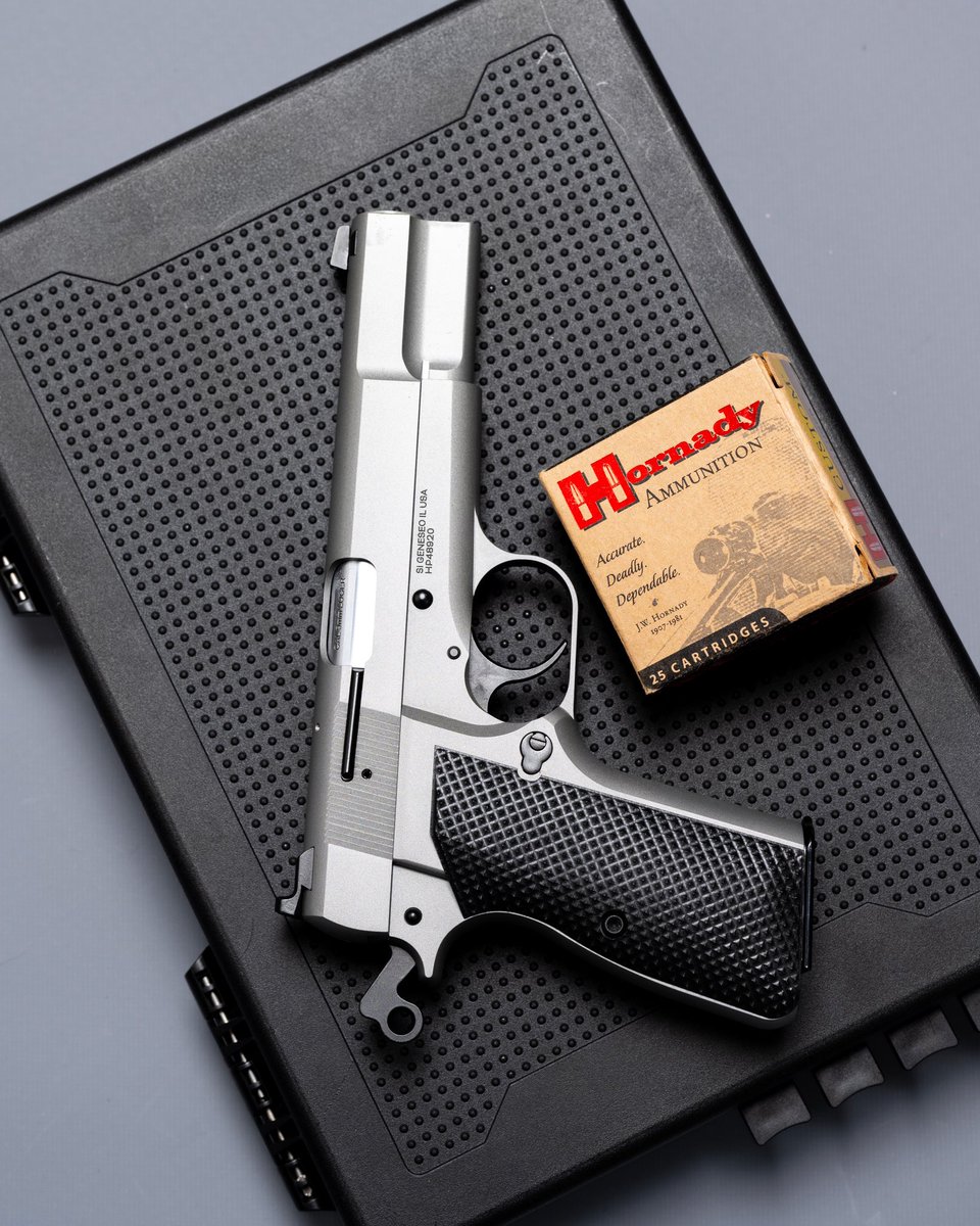 Springfield_Inc's tweet photo. Built to exceed the toughest demands. This ultra-durable Tactical Gray finish keeps your SA-35 looking sharp and performing flawlessly when it matters most. https://t.co/2s2yLbXYG6