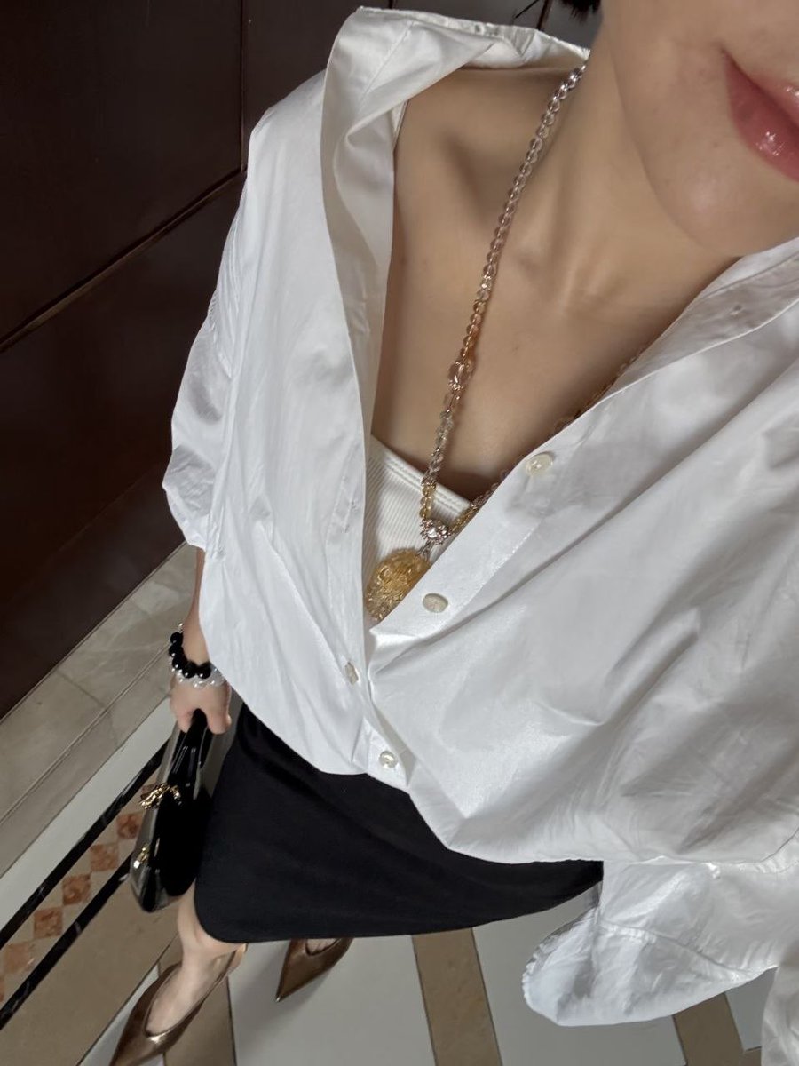 银川人善变人妻 tweet media