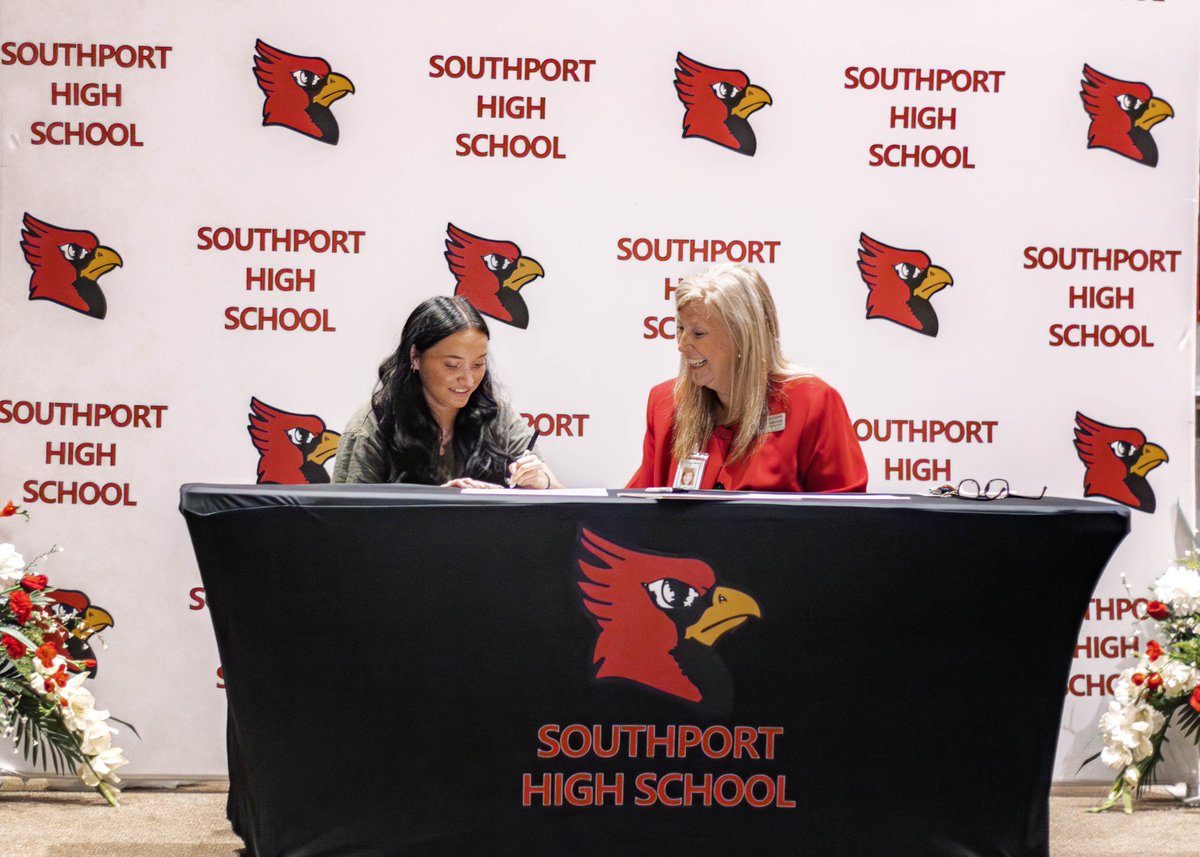 perrytwpschools's tweet photo. Southport High School celebrated Future Educator Signing Day! Students signed letters committing to pursue a career in education and take the next step toward becoming future teachers, mentors, and leaders.🍎📚 

After completing their education program, they are also guaranteed an interview with Perry Township Schools. 

It’s always special seeing students choose a career that will impact so many future generations. We’re proud of these Cardinals and excited to see where this path takes them 💛