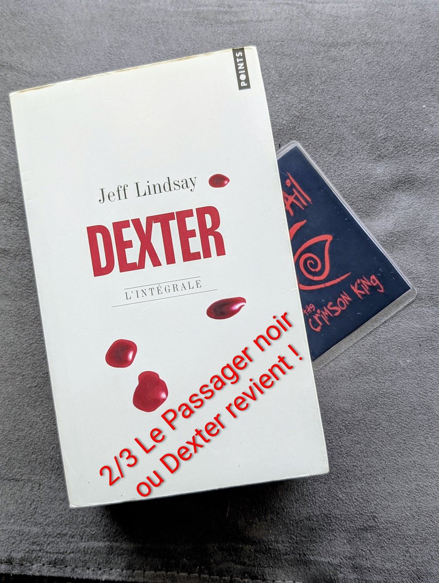 kesskonsmarseb's tweet photo. #lepassagernoir ou #dexterrevient #dearlydevoteddexter  de #jefflindsay , tout pareil sauf quelques longueurs dans les phases de "poursuite" 👍 https://t.co/BNIZwGgq8u