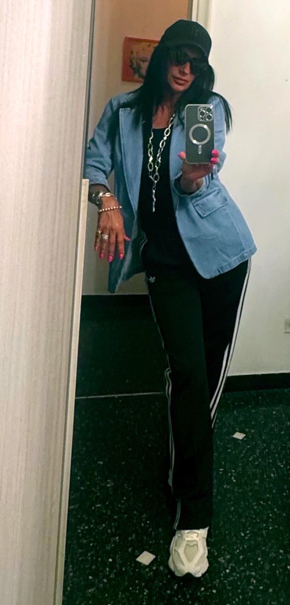 🦋CARRY tweet media