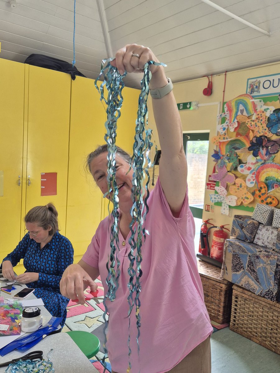StAndrewsSW16's tweet photo. The Unity Group were busy creating costumes and props for the Summer Concert! Although it wasn’t their usual meeting day, their flexibility, commitment and creativity continue to help our school achieve amazing things. Thank you for all your hard work! 🎭✨ #Teamwork #Creativity https://t.co/ULSomEw56R