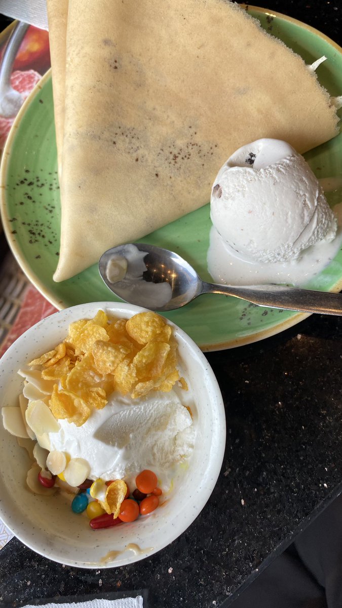 helllobubleee_'s tweet photo. Office lagi sepi2nya bisa maksi ayce 1 jam lebih dikit🙏 ini ready to eat hachi exclude shabu n grill, wajib cobain eskrim kopyor🫶 pdhl makan segini doang tp masih butuh promag😭 ga kuat makan bnyk ga seru bngt:( https://t.co/1KQwIgwvGI