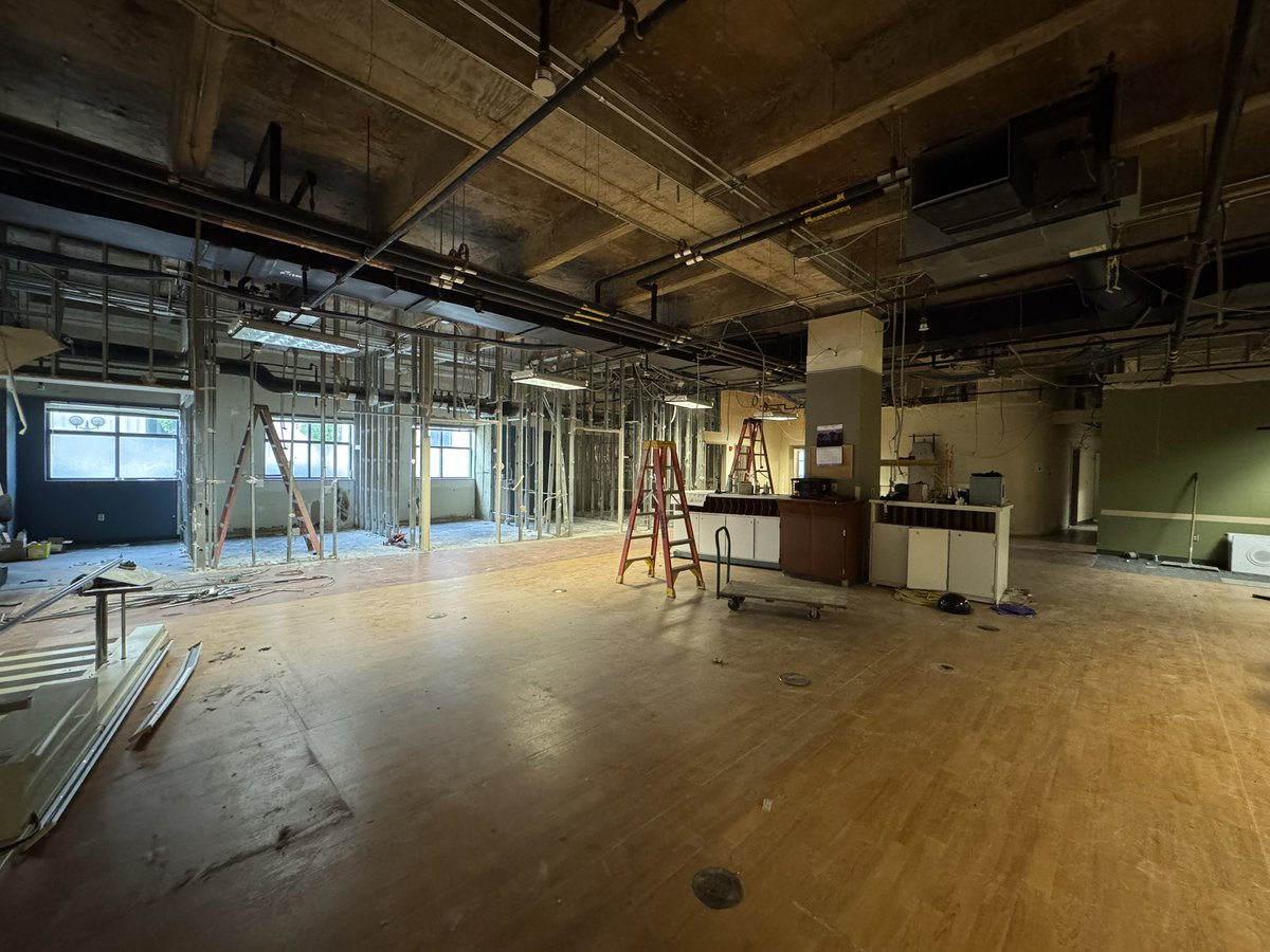 anconconst's tweet photo. Since the project kickoff, demolition is officially underway at the YMCA of Greater Michiana’s new daycare project in downtown South Bend. Stay tuned for updates. Follow us for more updates as work continues on this exciting community project. https://t.co/LRZUfn4Oug