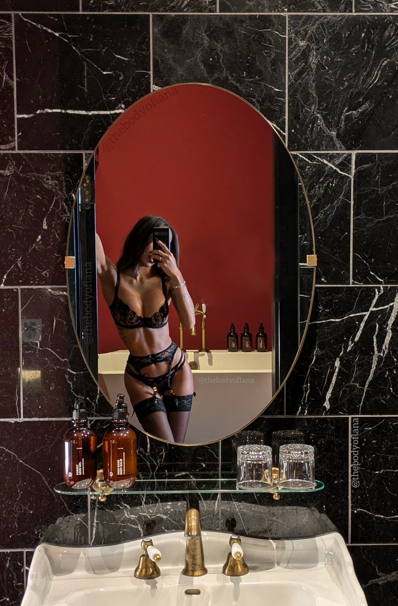 Lana tweet media