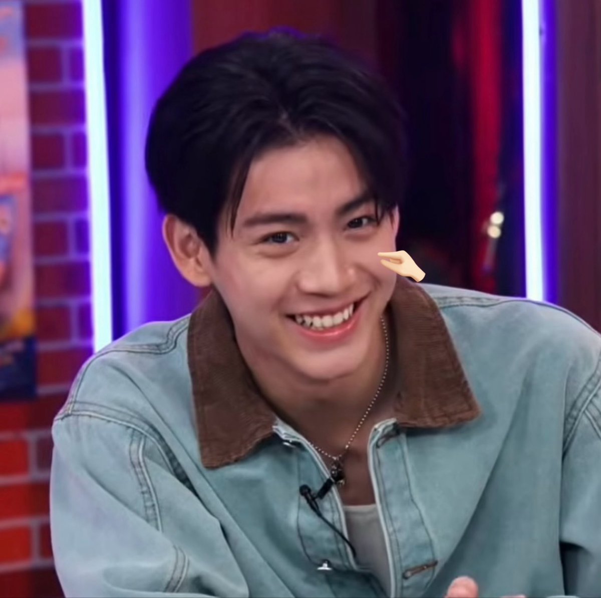 almondphun's tweet photo. notice that almond is getting more comfortable and relax in their second live house 🥹 i remember how shy and awkward he was in their 1st appearance in live house. i’m so happy and proud of you baby 🥹🥹

ALMONDPROGRESS X LIVEHOUSE
#GMMTVLiveHouse https://t.co/8tnzL3AO2w
