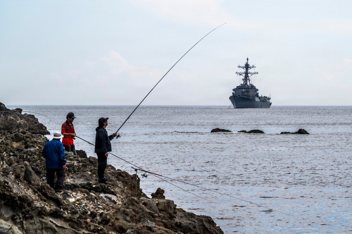 U.S. Navy tweet media
