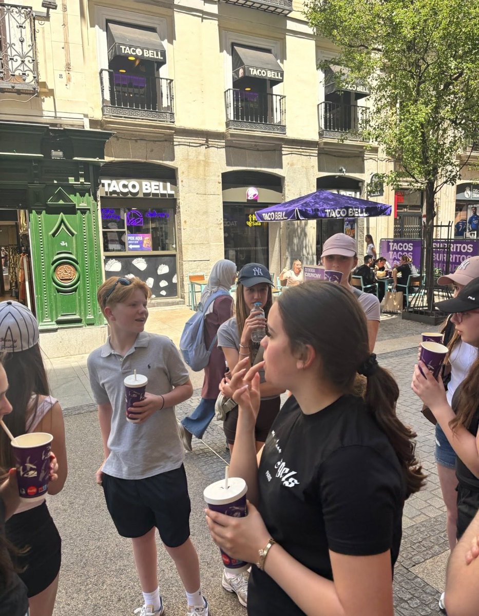 BecketKeysTrips's tweet photo. Everyone feeling happy after having a good lunch and seeing some of Madrid already. https://t.co/6OU5PZXmqr