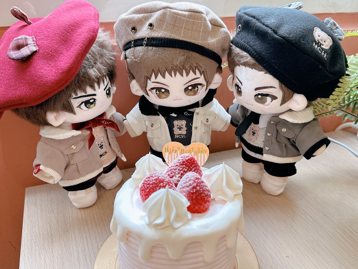 zjamv's tweet photo. Happy Birthday!🎂✨

#三井寿誕生祭2026 https://t.co/eNa6uuSrir
