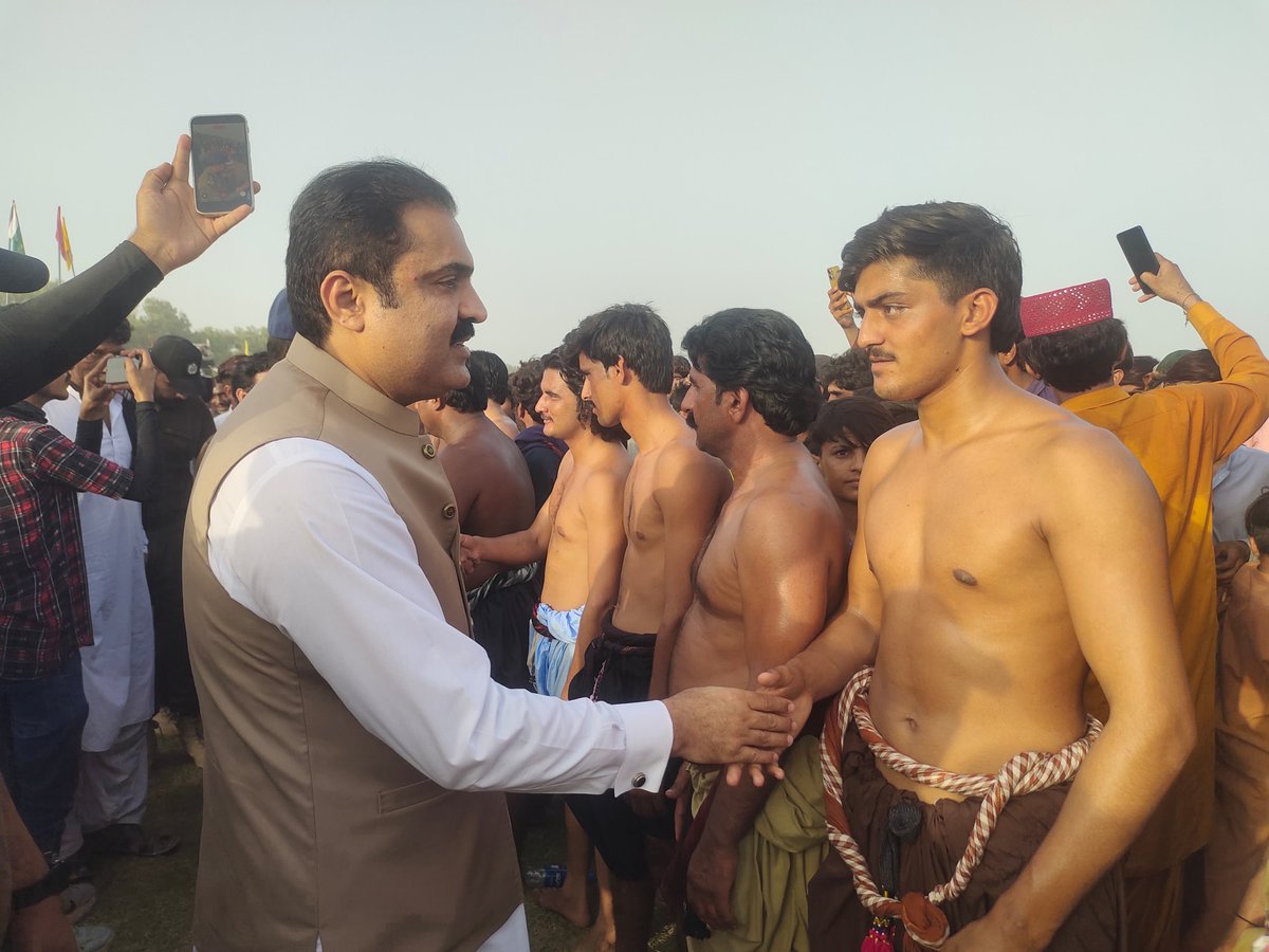 Commissioner Bahawalpur Division tweet media