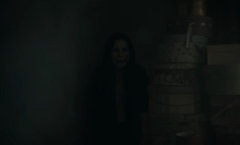 scarymovi3s's tweet photo. behind the scenes vs the shot https://t.co/VLelUxzKhP