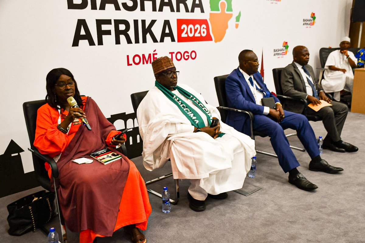 officielccitogo's tweet photo. À #BiasharaAfrica2026, la transformation digitale s’impose comme un levier clé pour accélérer la #ZLECAf.
La #CCITogo et la FEWACCI ont mobilisé acteurs publics et privés pour un commerce africain plus connecté, inclusif et compétitif.
Lire⬇️⬇️
https://t.co/FbSRseLiN0
#ZLECAf https://t.co/eKkkAXm2an