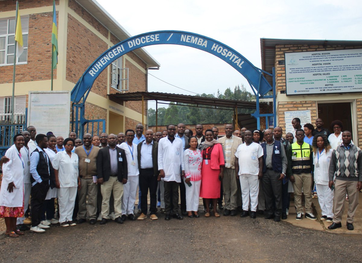 HospitalNemba's tweet photo. Umuyobozi Mukuru w'Ibitaro bya Nemba @MbonyintwariDo1 
 yashimiye abakoze iri suzuma asaba abakozi b'Ibitaro bya Nemba gukomeza gushyira imbaraga mu gutanga serivisi inoze kubagana ibitaro no gushyira mu bikorwa inama bagiriwe. @RwandaHealth @RuhengeriDioces @GakenkeDistrict https://t.co/WWT3S3HNyA