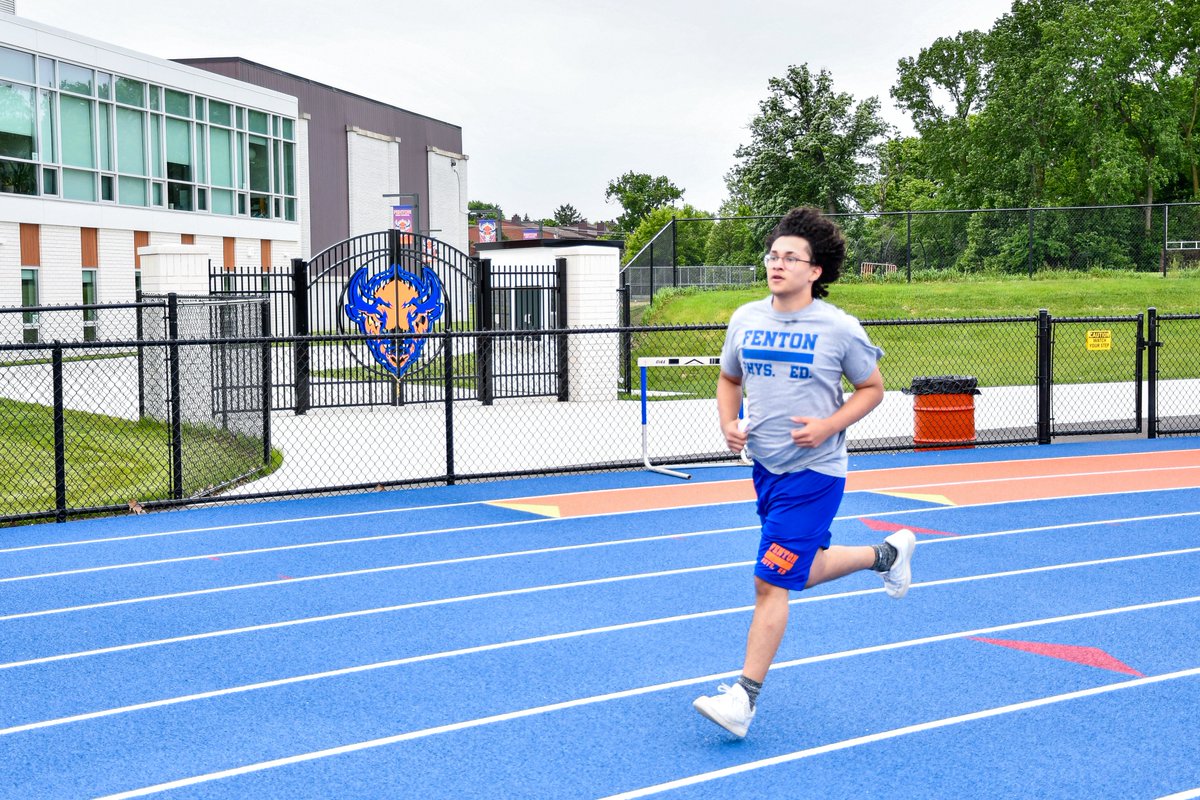 FentonHS's tweet photo. Sophomores earned a new appreciation for consistent exercise routines and accepting daunting challenges after participating in a makeshift "marathon" on Thursday during their PE classes with Ms. Izabelle Kopczewski and Mr. Chaz Taft. https://t.co/f9aR9tBum3