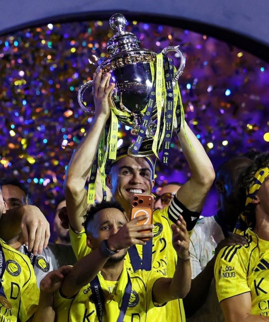 شهد بطلة الدوري tweet media