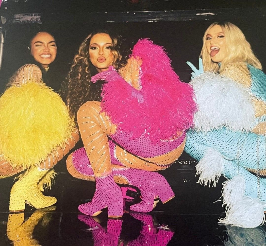 Leigh Crave tweet media
