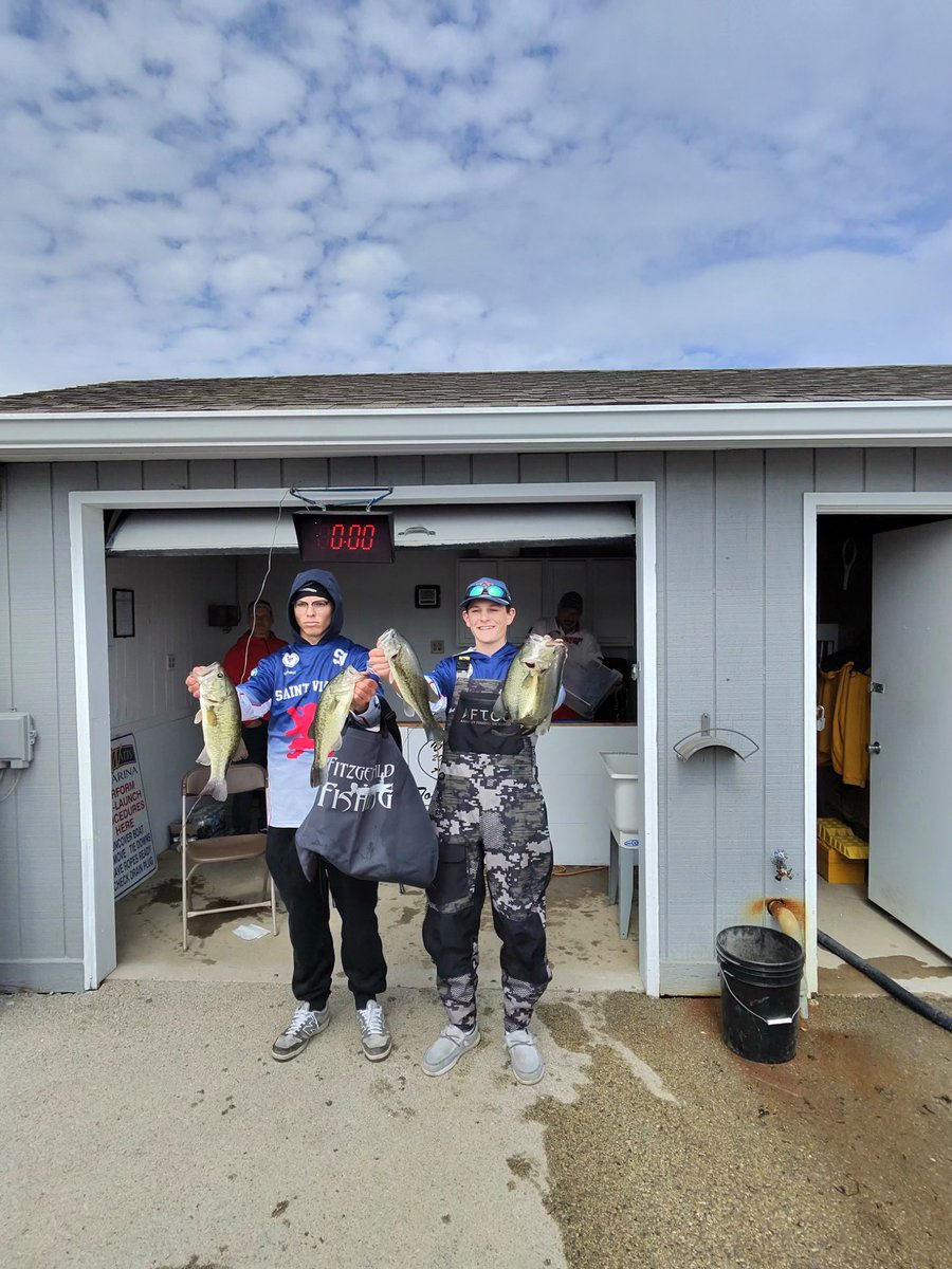 Saint Viator Bass Fishing tweet media