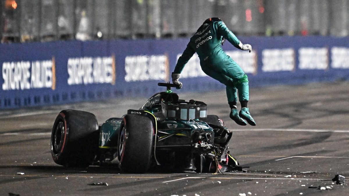 _hernsl's tweet photo. @Motorsport The legend. https://t.co/nPiyBbcC5H