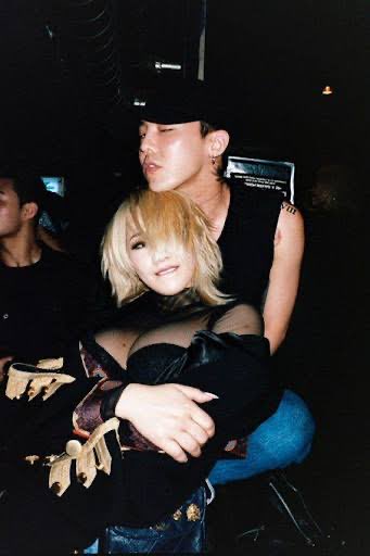 2ne1 4ever 🖤🍒 tweet media