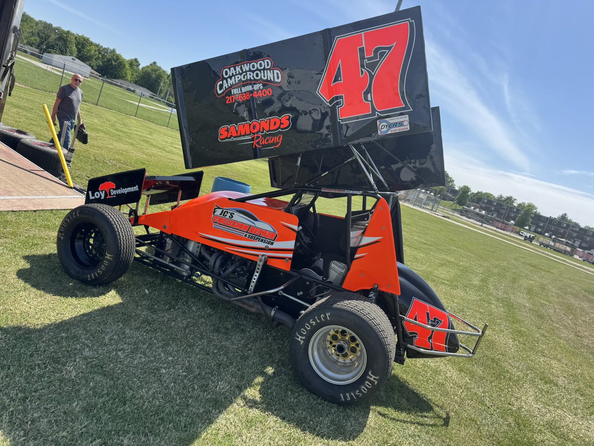 WorldofOutlaws's tweet photo. More cars ready to roll at @JaxSpeedway!
#2MD @DarinNaida7n
#31 Joey Moughan
#47 @Kweyant99
#85J Logan Julien https://t.co/GYVN9QbegZ