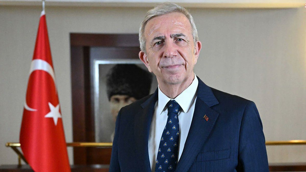 medyascope's tweet photo. Mansur Yavaş: "Yapılması gereken; gerilimi büyütmek değil, aklıselimle hareket ederek partinin kendi iradesiyle 1-2 ay içerisinde kongre kararı alacağını açıklaması ve süreci demokratik teamüller içerisinde işletmesidir"

Gelişmeleri canlı anlatım sayfasından takip edebilirsiniz ⤵ 

https://t.co/A7CoUYP7mO