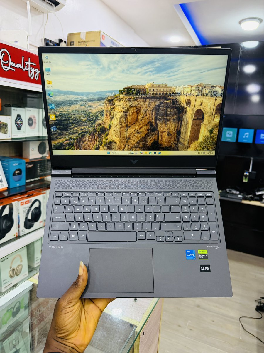 Quality Gadgets Hub tweet media