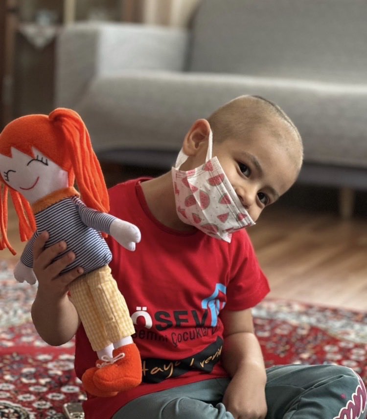 YaseminGrbzog16's tweet photo. “Bir çocuğun gülümsemesi için verilen emek, dünyadaki en kıymetli şeylerden biri olabilir.
İyi ki varsın LÖSEV 🧡”
#HerKurbanLösemiliÇocuklaraCan https://t.co/84a73uCTLX