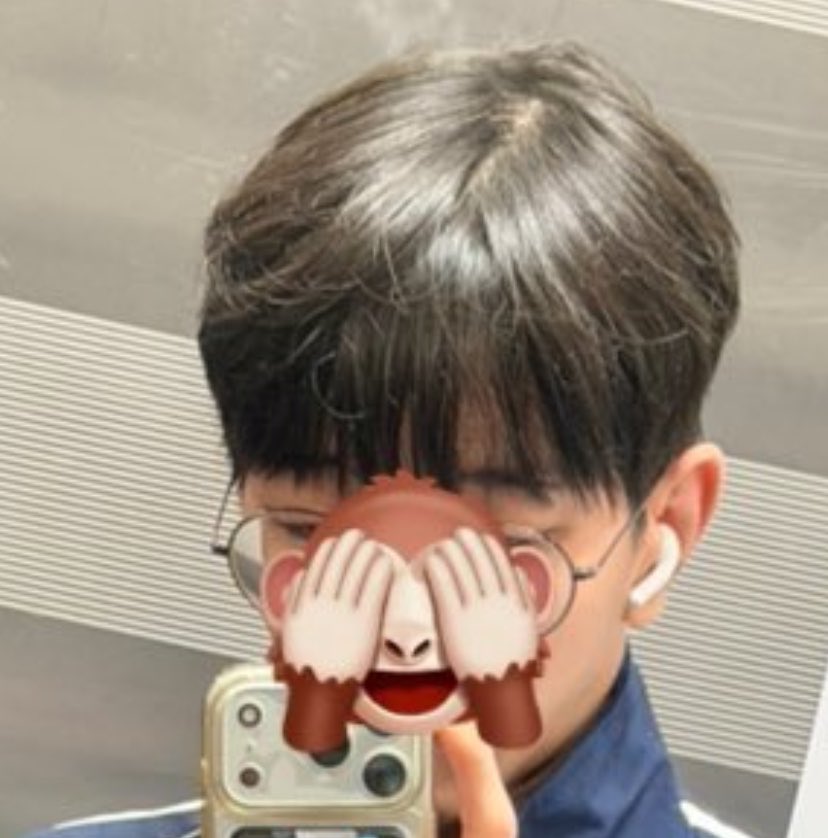 X9tnh's tweet photo. これって男？女？
それともおばさん？？wwwwwwwwwwwwwwwwwww https://t.co/JGli5ur8f9