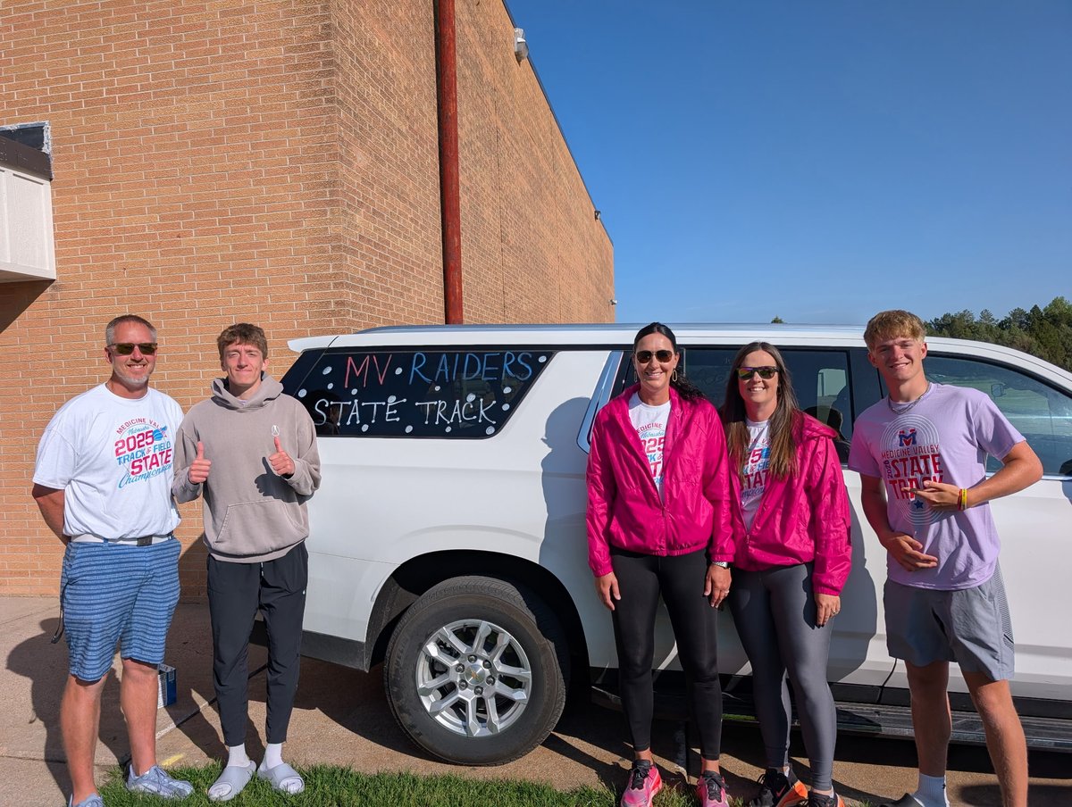 mvraiders's tweet photo. Burke Bound!! Good Luck at State Track! https://t.co/y2GGbHzxl1